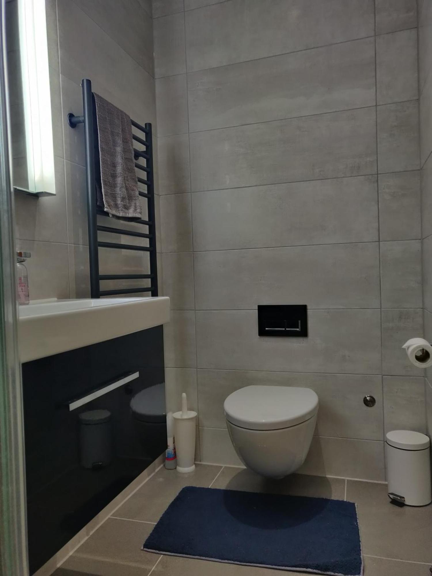 Allen Ridge Hythe  Quarto foto
